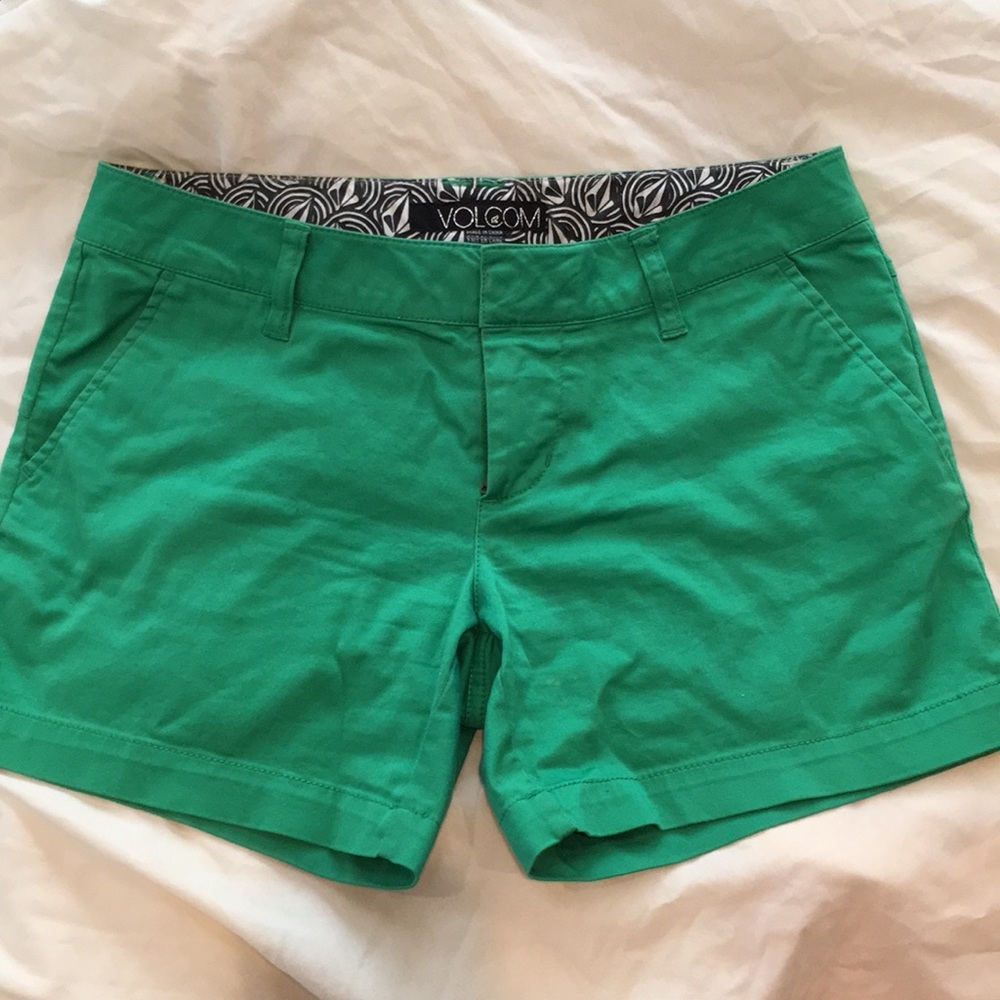 Green Volcom Shorts Size 3